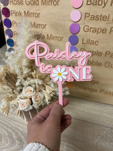 Load image into Gallery viewer, Daisy Cake Topper
