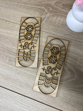 Load image into Gallery viewer, Santa Shoe Stencil