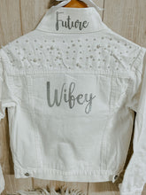 Load image into Gallery viewer, White Denim Pearl Jacket